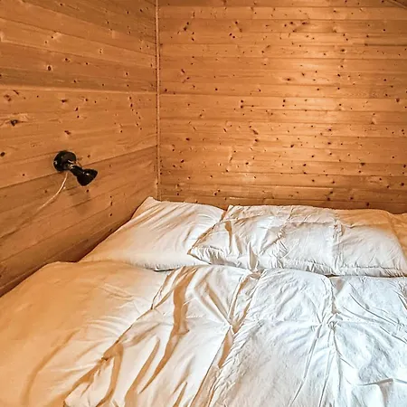펜션 2 Bedroom In